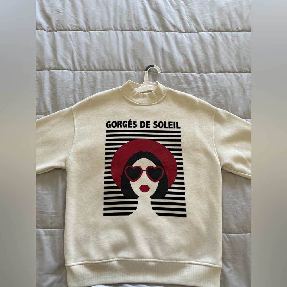 Fleece sweater never worn